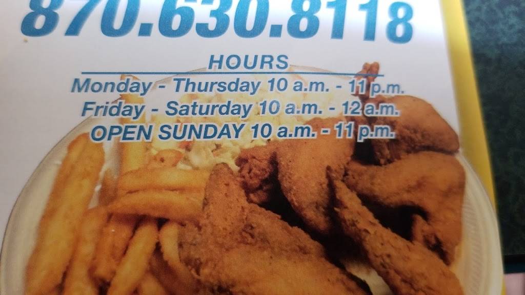 Sharks Fish & Chicken | restaurant | 901 N Washington St, Forrest City, AR 72335, USA | 8706308110 OR +1 870-630-8110
