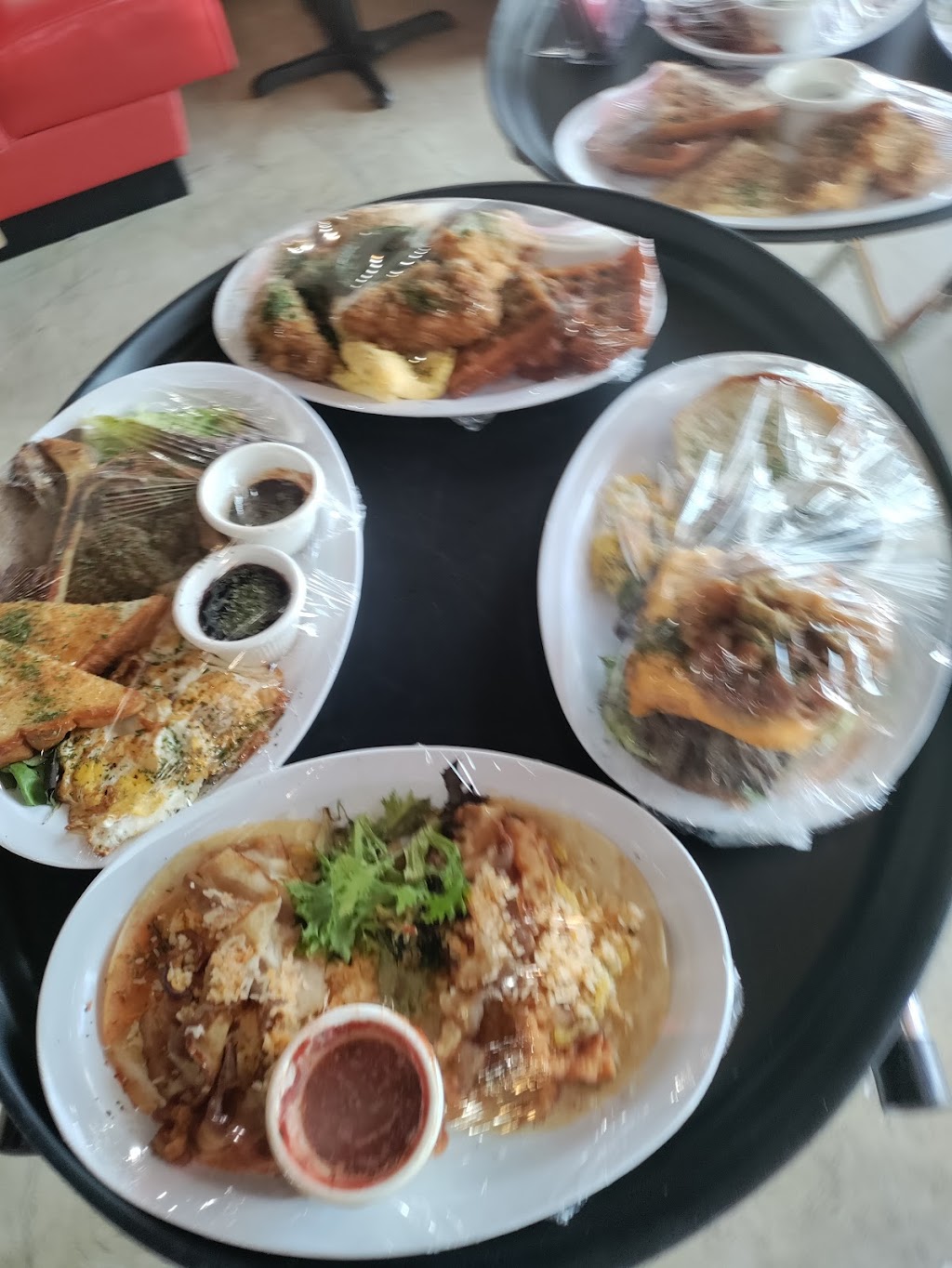 Redds | restaurant | 850 Cypress Creek Pkwy Suite J, Houston, TX 77090, USA | 8326662720 OR +1 832-666-2720