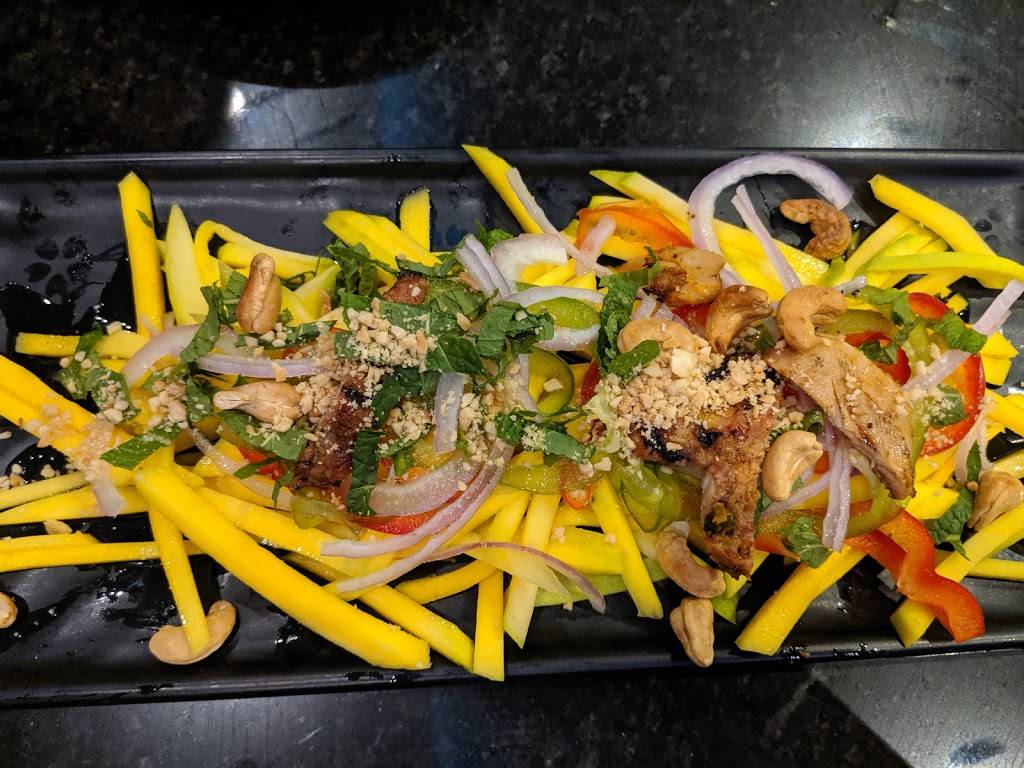 Pho Tran | restaurant | 809 Victoria St N, Kitchener, ON N2B 1Y4, Canada | 5197446066 OR +1 519-744-6066