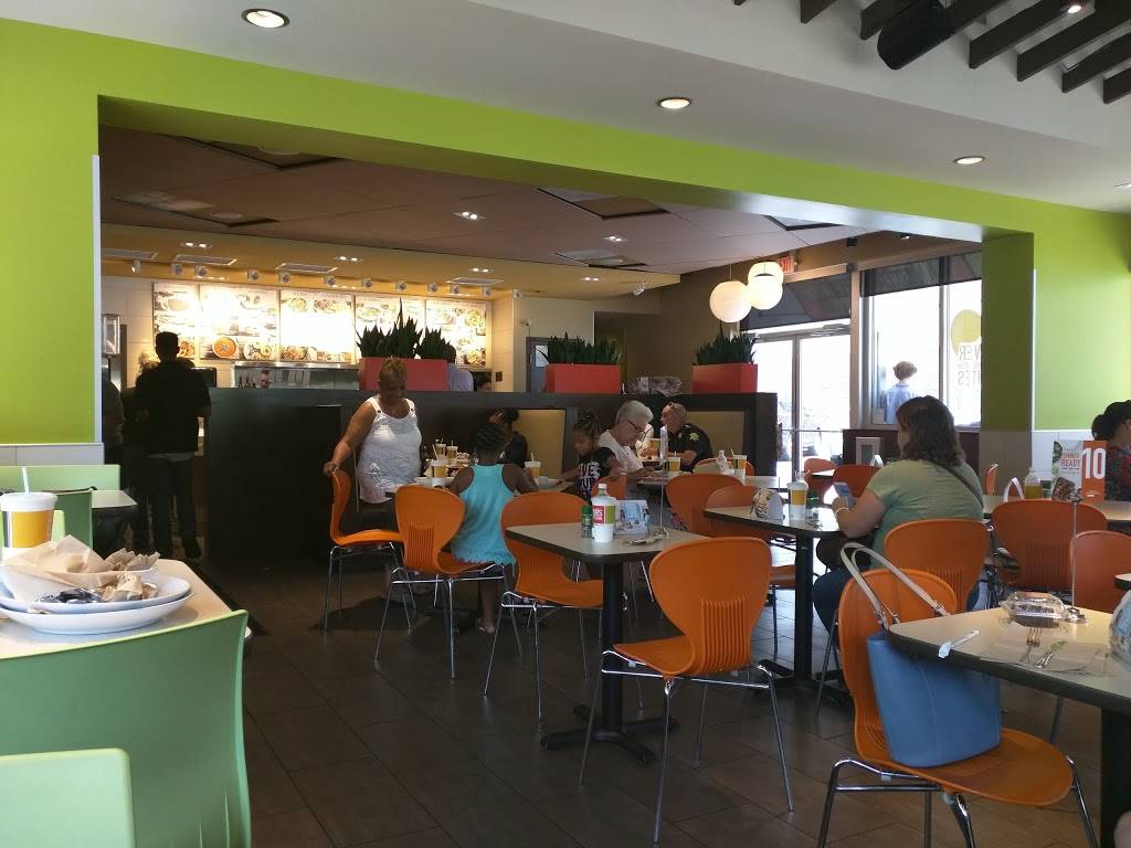 Zoës Kitchen | restaurant | 4855 Forest Dr, Columbia, SC 29206, USA | 8037821212 OR +1 803-782-1212