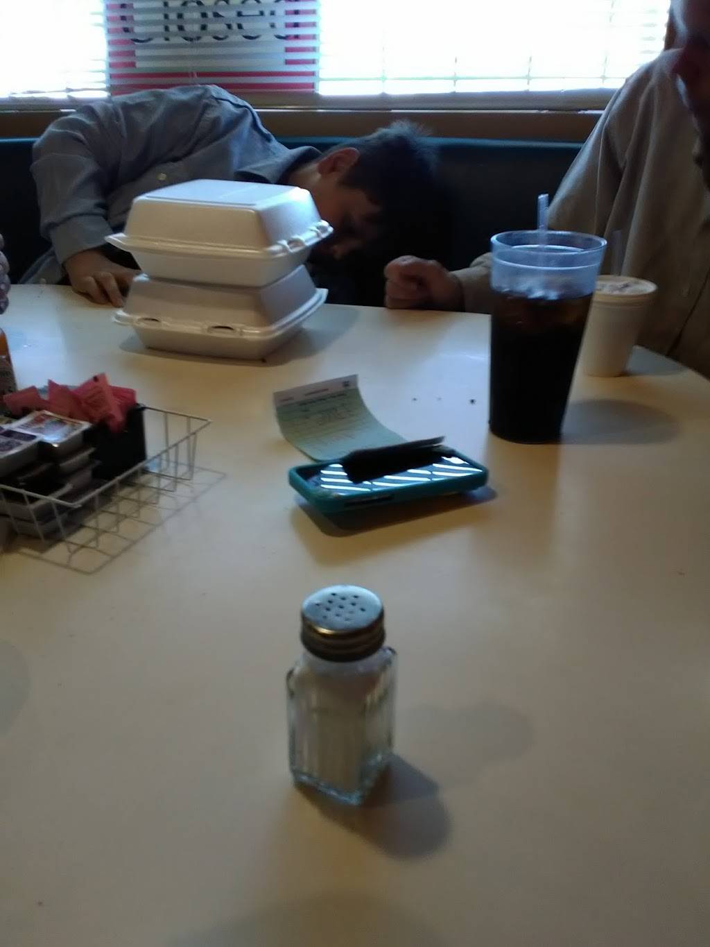 Country Kitchen | restaurant | 813 N Chester Ave, Bakersfield, CA 93308, USA | 6613919967 OR +1 661-391-9967