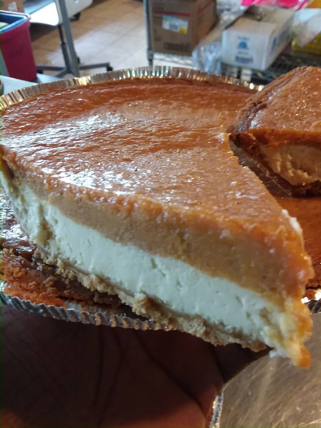 Red Door BBQ | restaurant | 177 S Cypress Ave, Columbus, OH 43223, USA | 6145577469 OR +1 614-557-7469