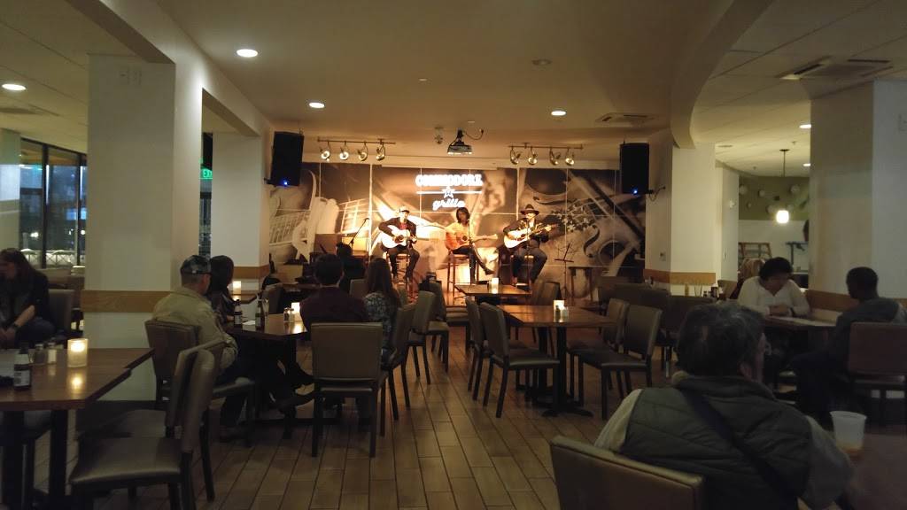 Commodore Grille | restaurant | 2613 West End Ave, Nashville, TN 37203, USA | 6153274707 OR +1 615-327-4707