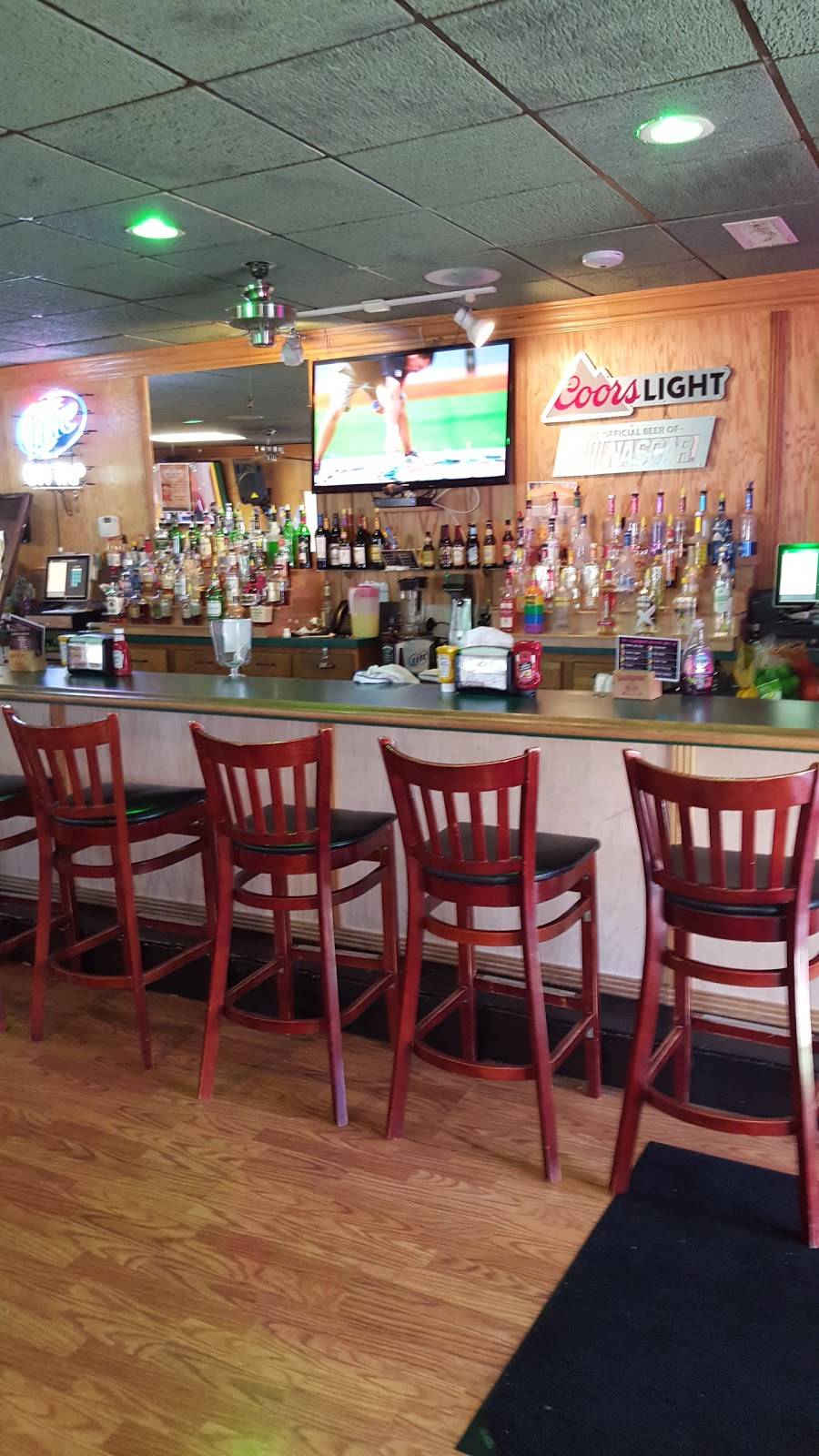 The Lake House | restaurant | 2822 N Center St, Maryville, IL 62062, USA | 6182882200 OR +1 618-288-2200