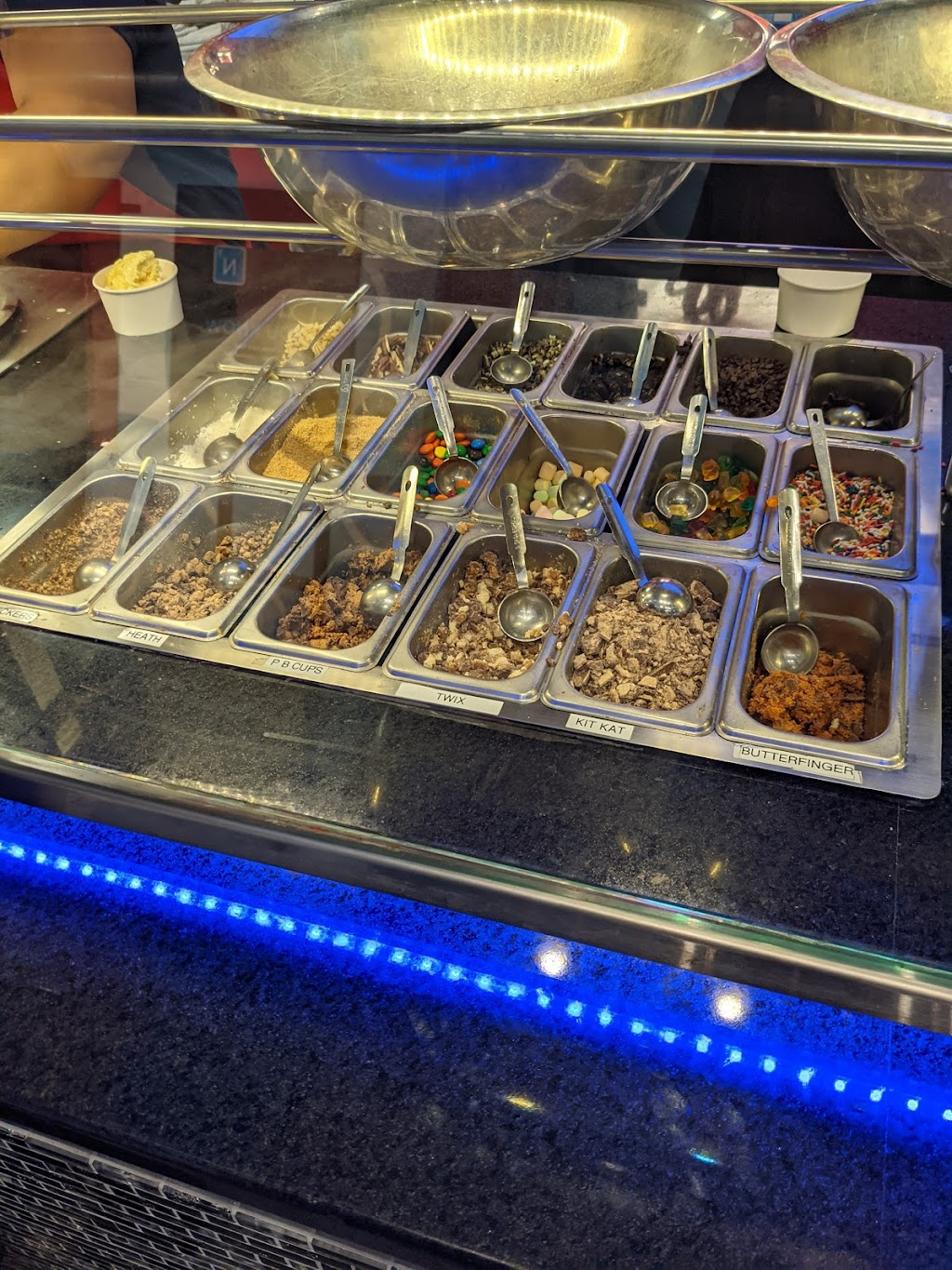 Sub Zero Nitrogen Ice Cream | restaurant | 250 Park Ave W NW, Atlanta, GA 30313, USA | 4043434837 OR +1 404-343-4837