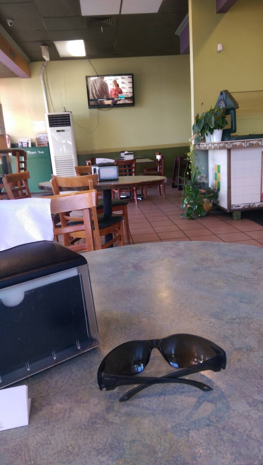 Alfonsos Taco Shop | restaurant | 7800 White Ln # B, Bakersfield, CA 93309, USA | 6613981110 OR +1 661-398-1110