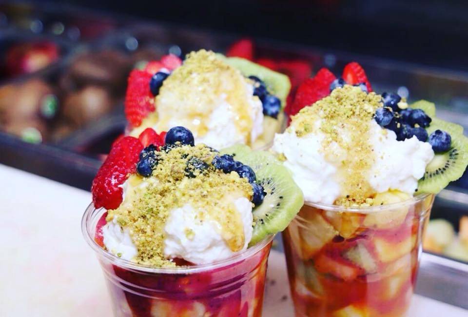 Mangos Cafe Inc | restaurant | 14927 W Warren Ave, Dearborn, MI 48126, USA | 3135845544 OR +1 313-584-5544