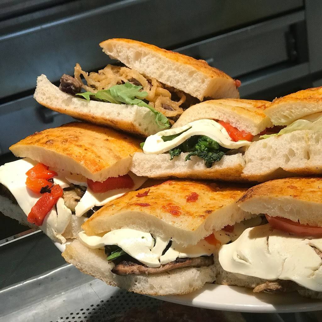 Napolini Express | restaurant | 323 Oak St, Uniondale, NY 11553, USA | 5165055500 OR +1 516-505-5500