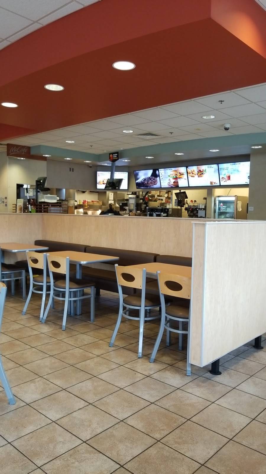 McDonalds | cafe | 1443 S Madison Rd, Beloit, WI 53511, USA | 6083628718 OR +1 608-362-8718