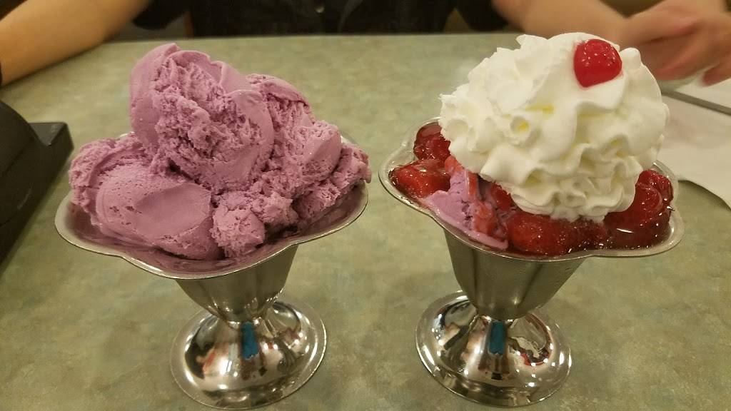 Friendlys | restaurant | 697 Southbridge St, Auburn, MA 01501, USA | 5088323102 OR +1 508-832-3102