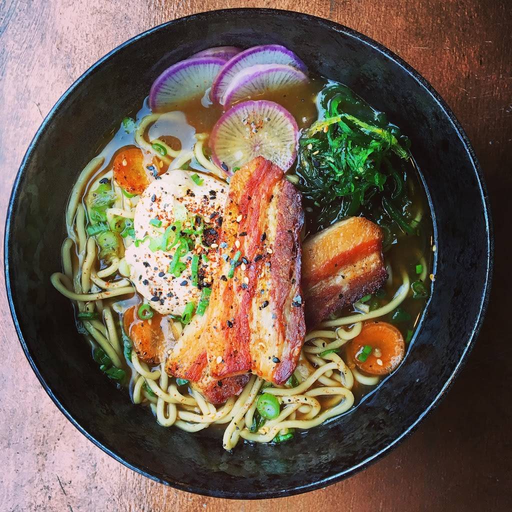 Wiltshire on Market | restaurant | 636 E Market St, Louisville, KY 40202, USA | 5025895224 OR +1 502-589-5224