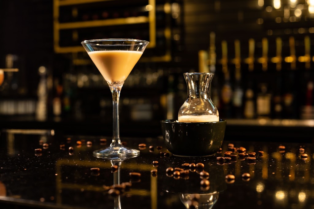 Brass Rabbit | restaurant | 1210 N Garfield St, Arlington, VA 22201, USA | 7037469977 OR +1 703-746-9977