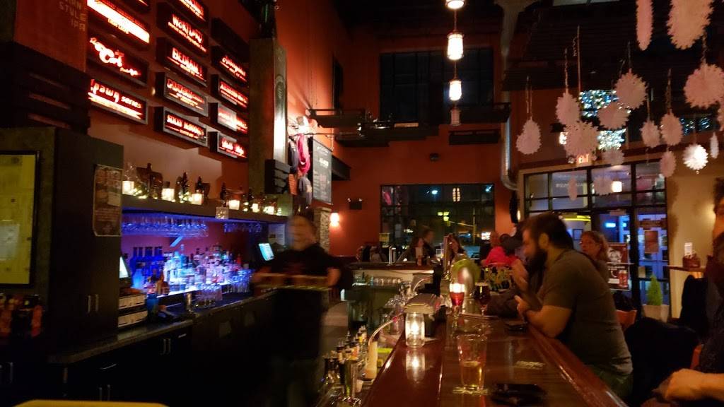 Ale Asylum | restaurant | 2002 Pankratz St, Madison, WI 53704, USA | 6086633926 OR +1 608-663-3926