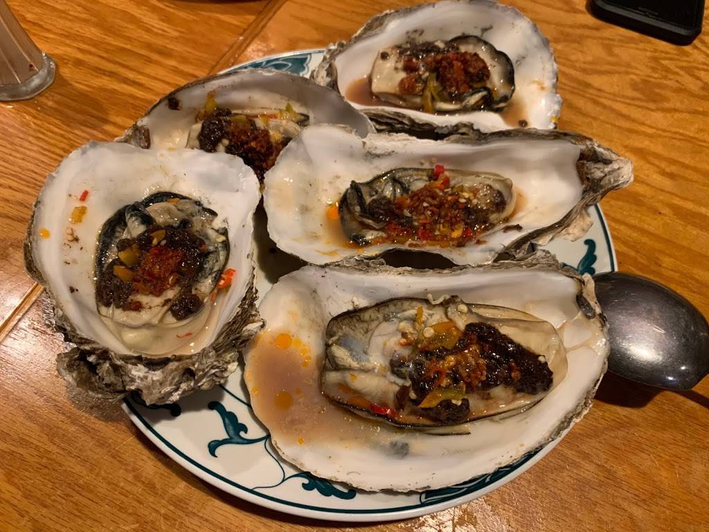 Moys Chinese Restaurant | meal takeaway | 1994 N High St, Columbus, OH 43201, USA | 6142977722 OR +1 614-297-7722