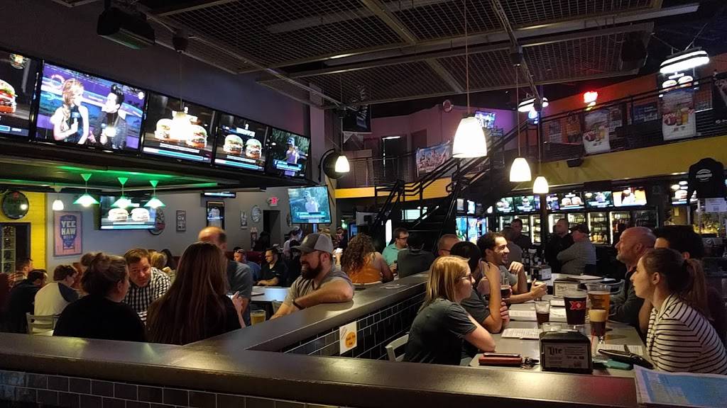 Bearden Hill Fieldhouse | restaurant | 6600 Kingston Pike, Knoxville, TN 37919, USA | 8658517769 OR +1 865-851-7769