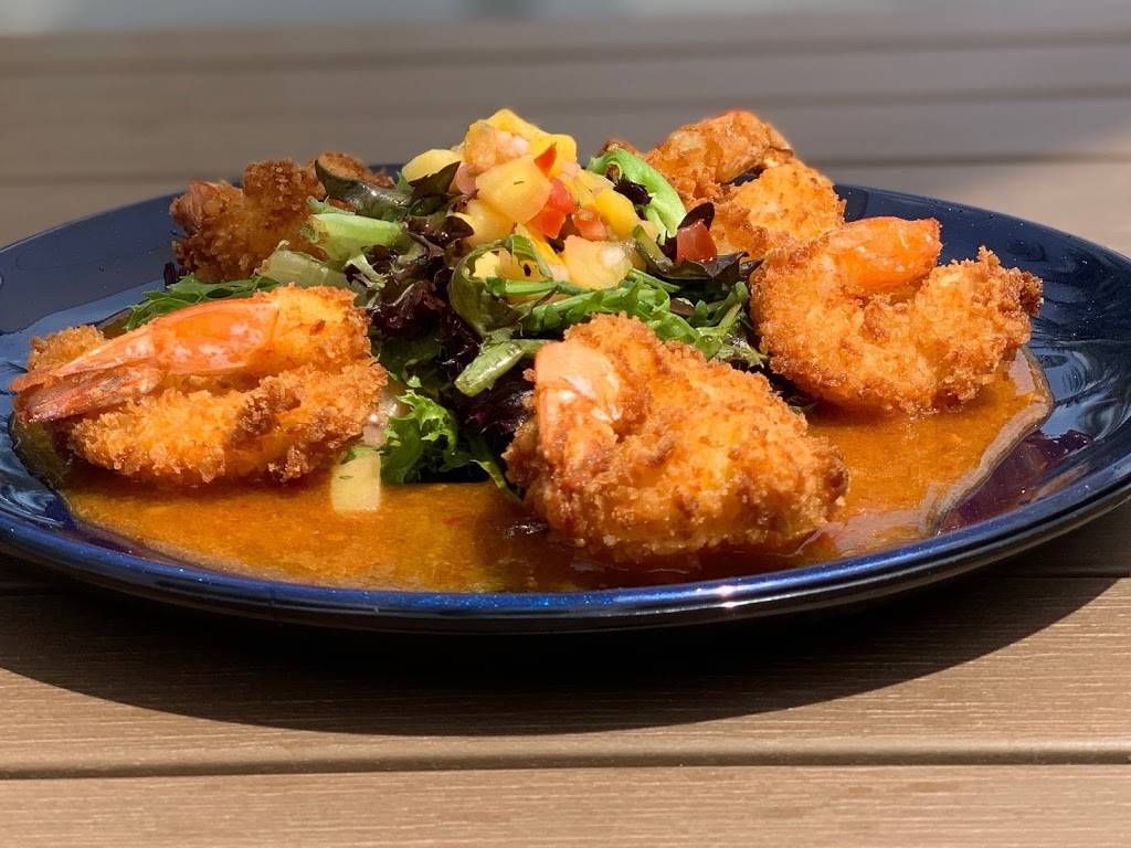 Lucky Fish Beach Bar + Grill | restaurant | 222 N Pompano Beach Blvd, Pompano Beach, FL 33062, USA | 9542479967 OR +1 954-247-9967