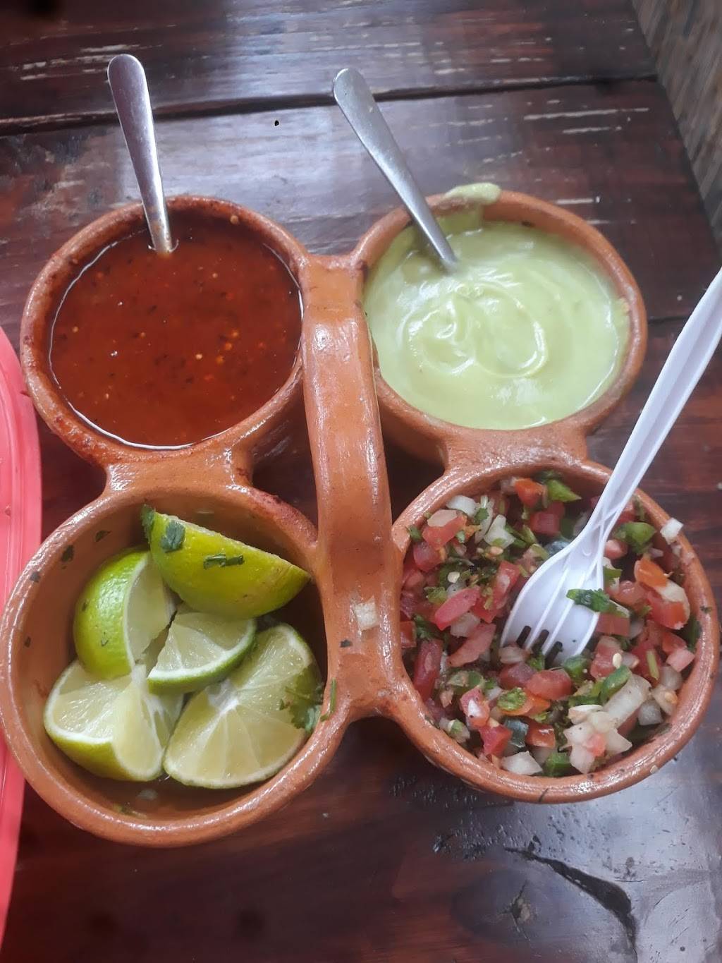 El Matador Asadero y Cocina | restaurant | 2803 E Broadway Rd, Phoenix, AZ 85040, USA | 6022835381 OR +1 602-283-5381