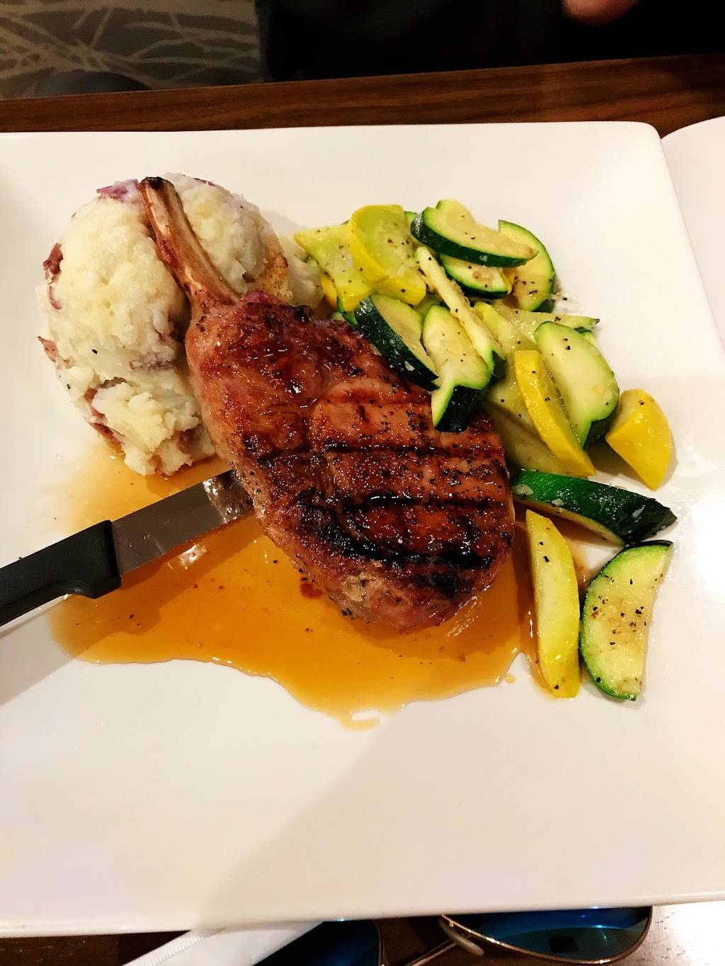 Stillwells Restaurant | restaurant | 40650 Village Dr, Big Bear Lake, CA 92315, USA | 8008663121 OR +1 800-866-3121