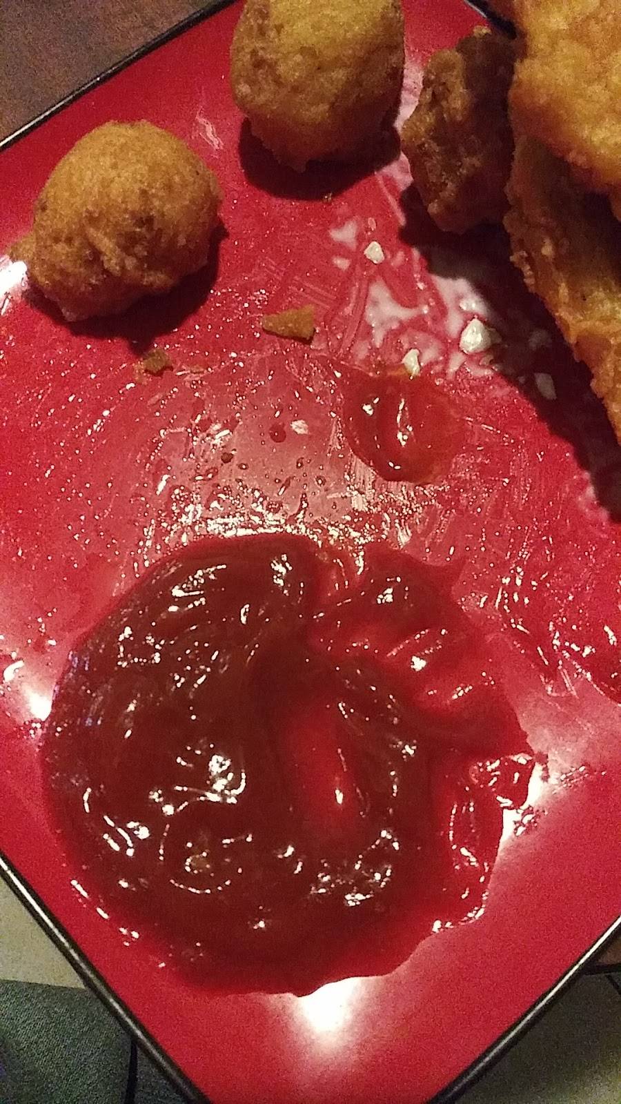 Long John Silvers | restaurant | 1015 S Green River Rd, Evansville, IN 47715, USA | 8124763662 OR +1 812-476-3662