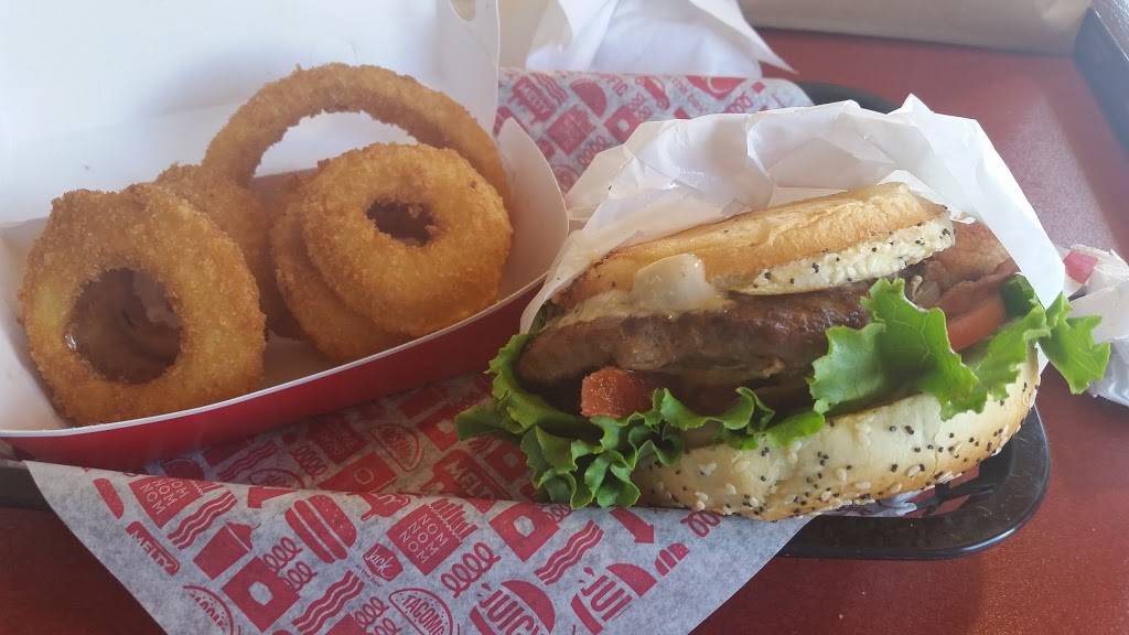 Jack in the Box | restaurant | 2465 Babcock Rd, San Antonio, TX 78229, USA | 2106157328 OR +1 210-615-7328