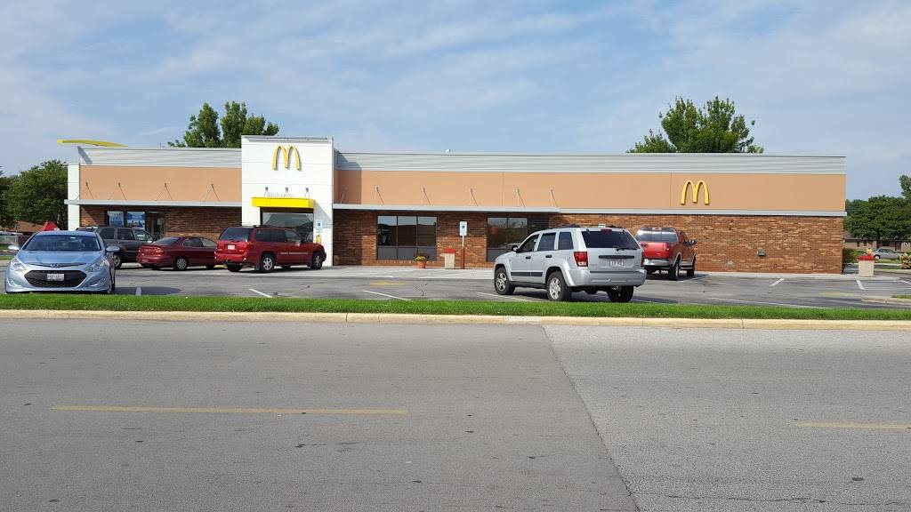 McDonalds | cafe | 2340 E Mason St, Green Bay, WI 54302, USA | 9204687575 OR +1 920-468-7575