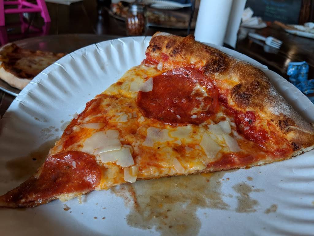 Adrianos Brick Oven | restaurant | 18 N Walnut St, Glenwood, IA 51534, USA | 7125209108 OR +1 712-520-9108