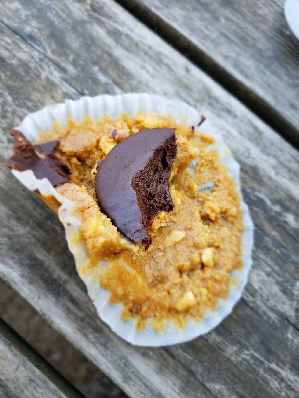 DC Vegetarian | restaurant | 5026 SE Division St, Portland, OR 97206, USA | 5033743388 OR +1 503-374-3388