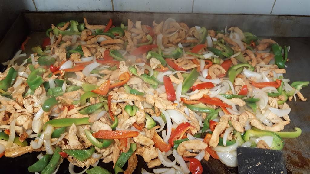 Carnitas Don Roy & Taqueria | restaurant | 118 E Main St, Round Lake Park, IL 60073, USA | 8477400700 OR +1 847-740-0700