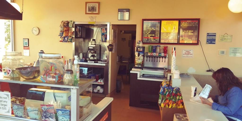 Caspers Hot Dogs Hayward | restaurant | 951 C St, Hayward, CA 94541, USA | 5105377300 OR +1 510-537-7300