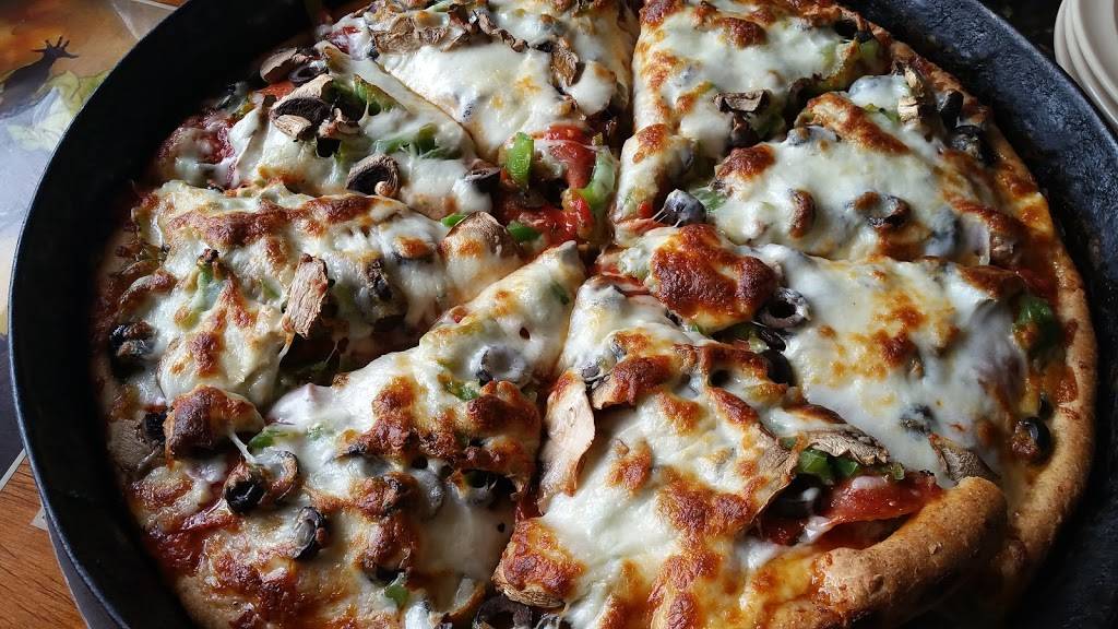 Conans Pizza South | restaurant | 2018 W Stassney Ln, Austin, TX 78745, USA | 5124416754 OR +1 512-441-6754