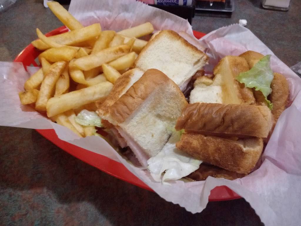 Stateline Diner | restaurant | 1340 W Main St, Danville, VA 24541, USA | 4347921535 OR +1 434-792-1535