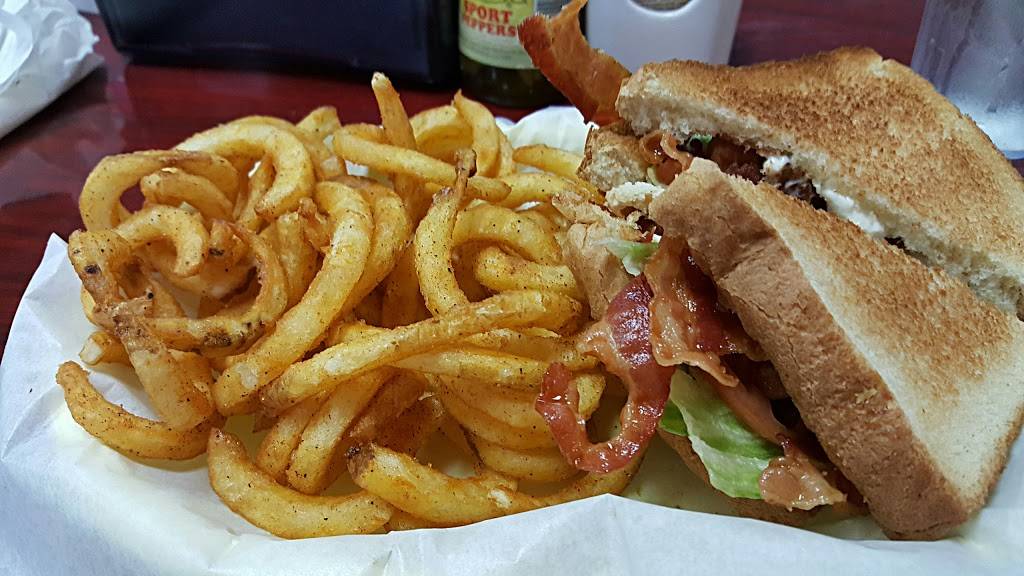 Country Cottage | restaurant | 1083 Hazel St, Arcadia, LA 71001, USA | 3182633212 OR +1 318-263-3212