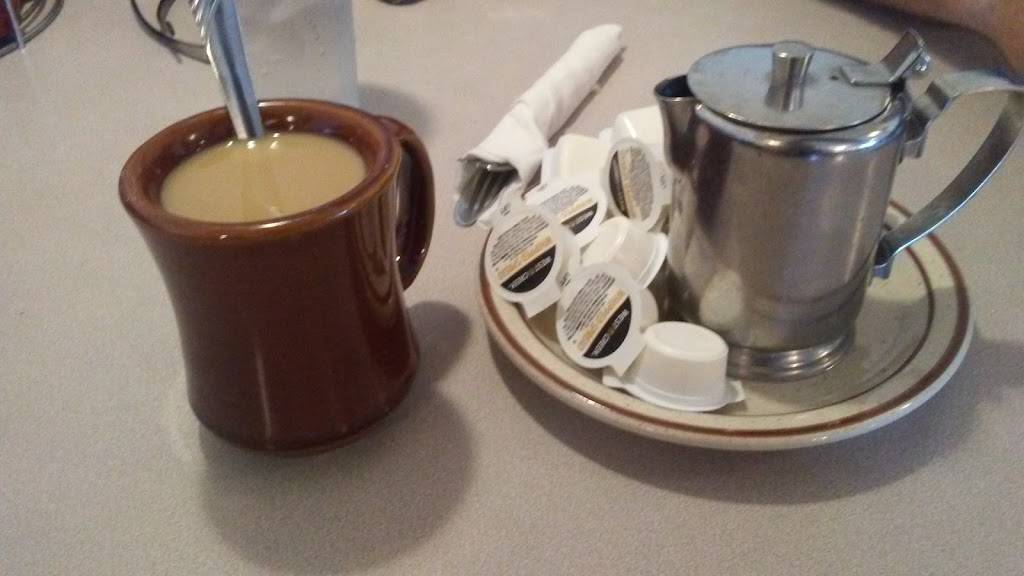 The New Brite Spot Family Restaurant | meal takeaway | 801 E Norris Dr, Ottawa, IL 61350, USA | 8154333899 OR +1 815-433-3899