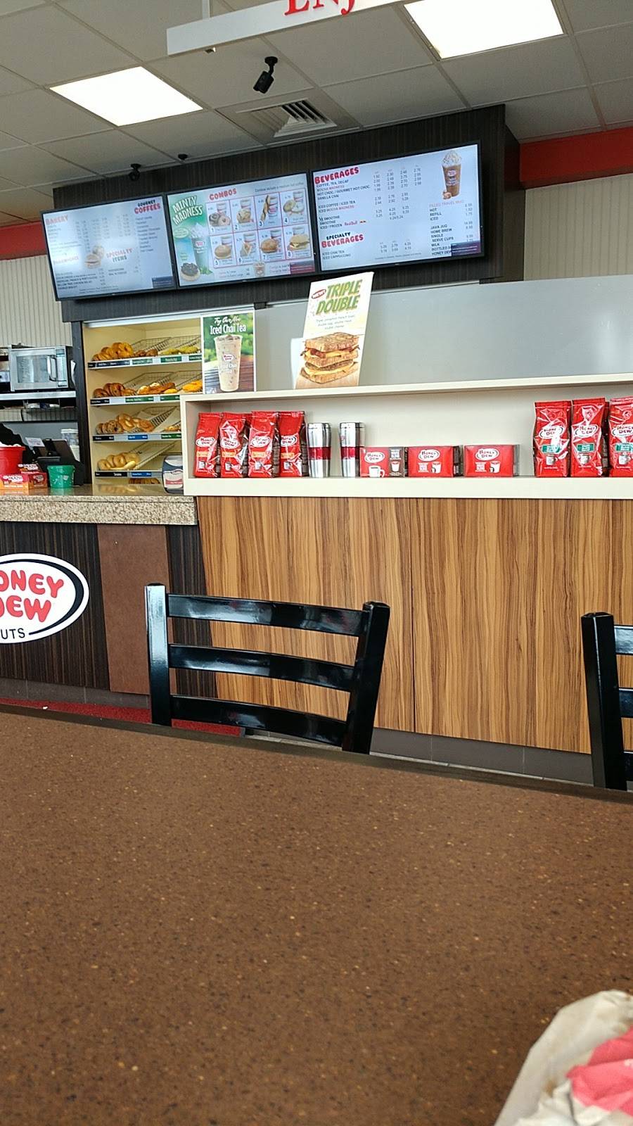 Honey Dew Donuts | bakery | 375 Neponset St, Canton, MA 02021, USA | 7815758955 OR +1 781-575-8955