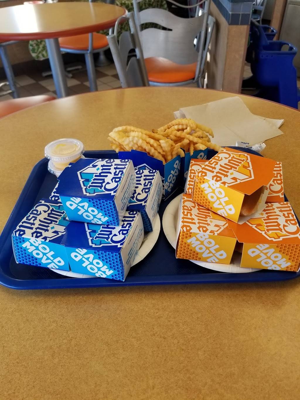 White Castle | restaurant | 448 Versailles Rd, Frankfort, KY 40601, USA | 8008432728 OR +1 800-843-2728