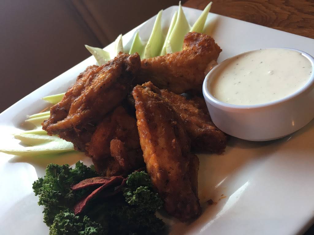 Great Rivers Tap & Grill | restaurant | 3559-B College Ave, Alton, IL 62002, USA | 6184621220 OR +1 618-462-1220