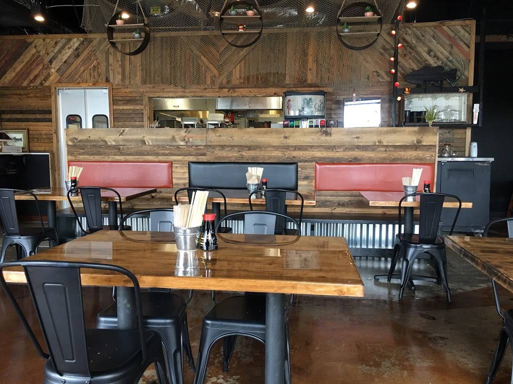 El Pez Kitchen & Sushi | restaurant | 3404 Palm Ave, San Diego, CA 92154, USA | 6196003161 OR +1 619-600-3161