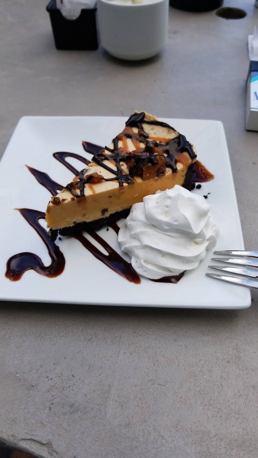 Chloës Steak & Seafood Restaurant | restaurant | 2000 Estero Blvd, Fort Myers Beach, FL 33931, USA | 2397650595 OR +1 239-765-0595