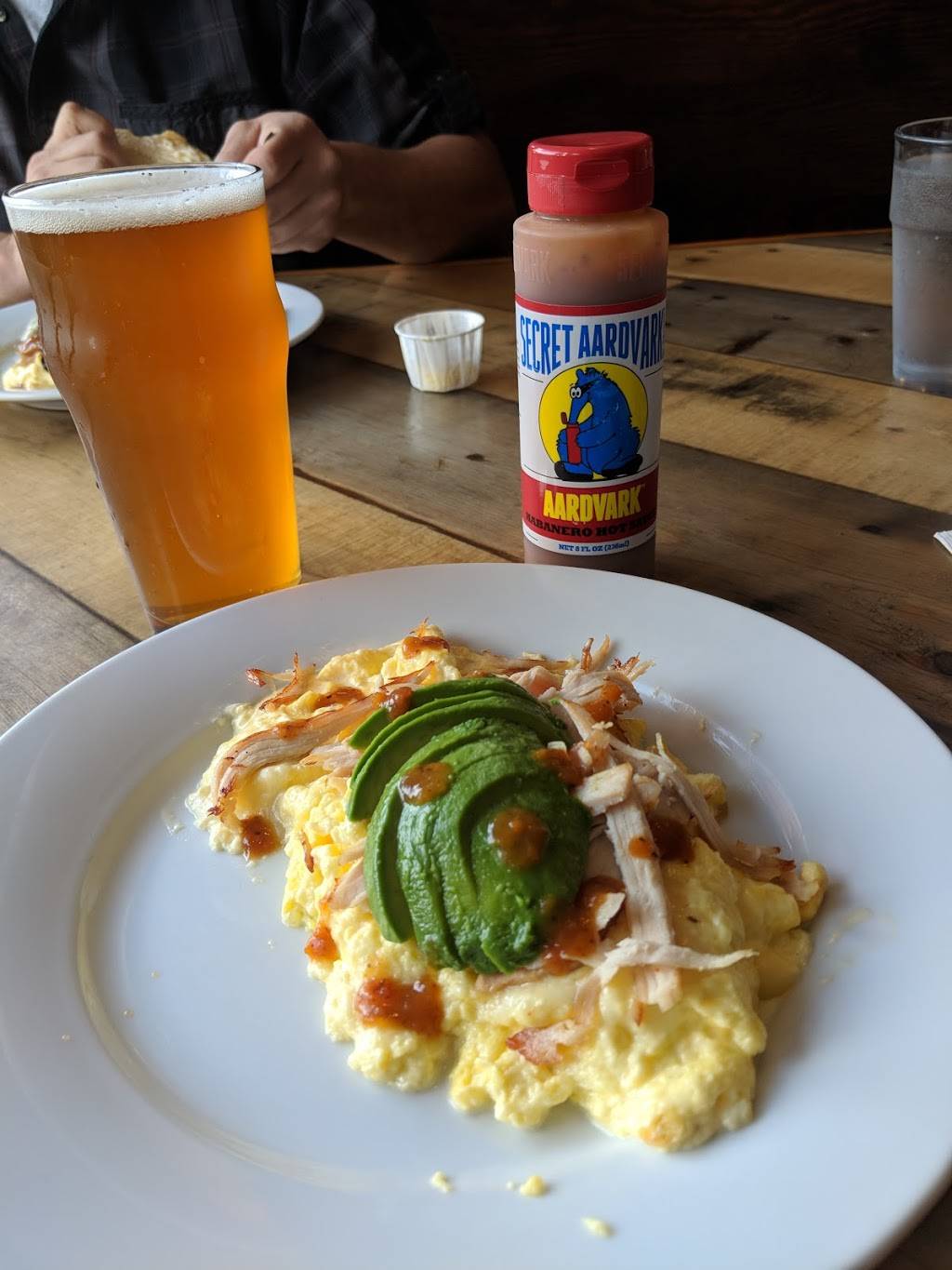 Cooper Point Public House | restaurant | 3002 Harrison Ave NW, Olympia, WA 98502, USA | 3609157880 OR +1 360-915-7880