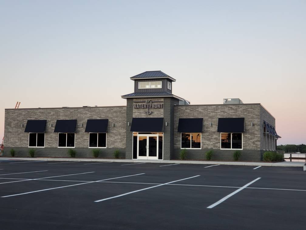 JPs Waterfront | restaurant | 13200 Middle Gibraltar Rd, Gibraltar, MI 48173, USA | 7346726299 OR +1 734-672-6299