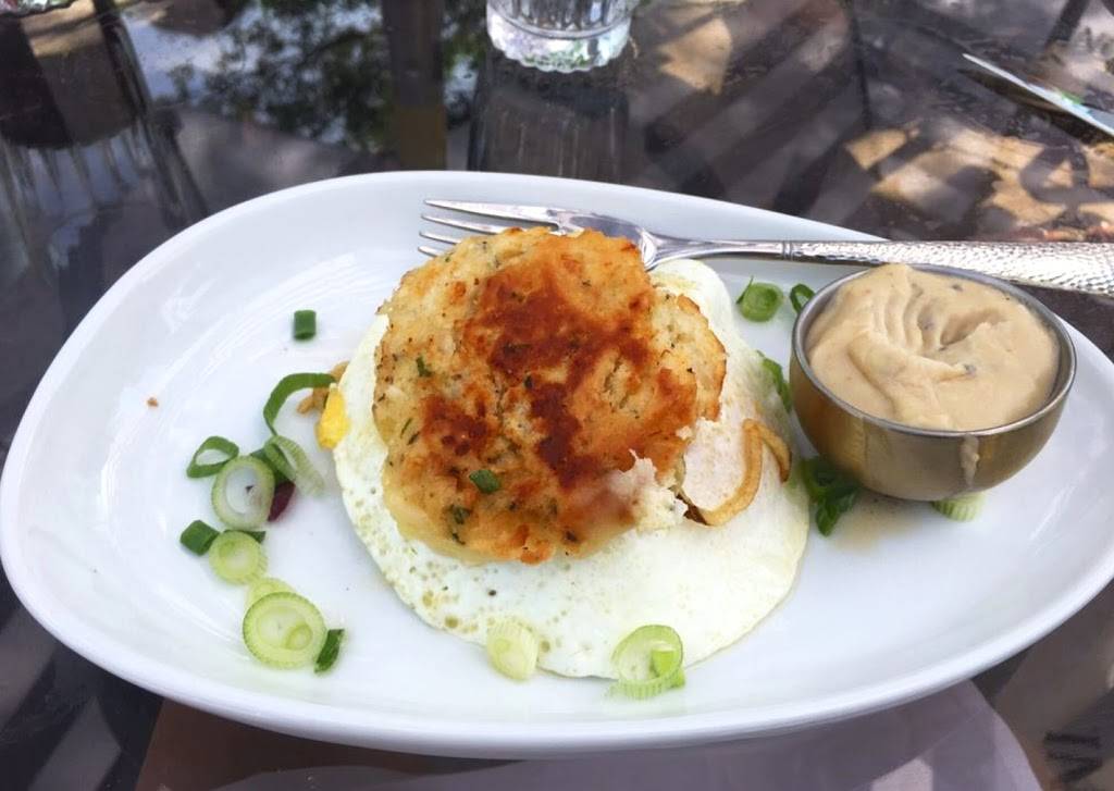 The Beach Club Lounge | restaurant | 15 Dam Rd, Arnolds Park, IA 51331, USA | 7123376402 OR +1 712-337-6402