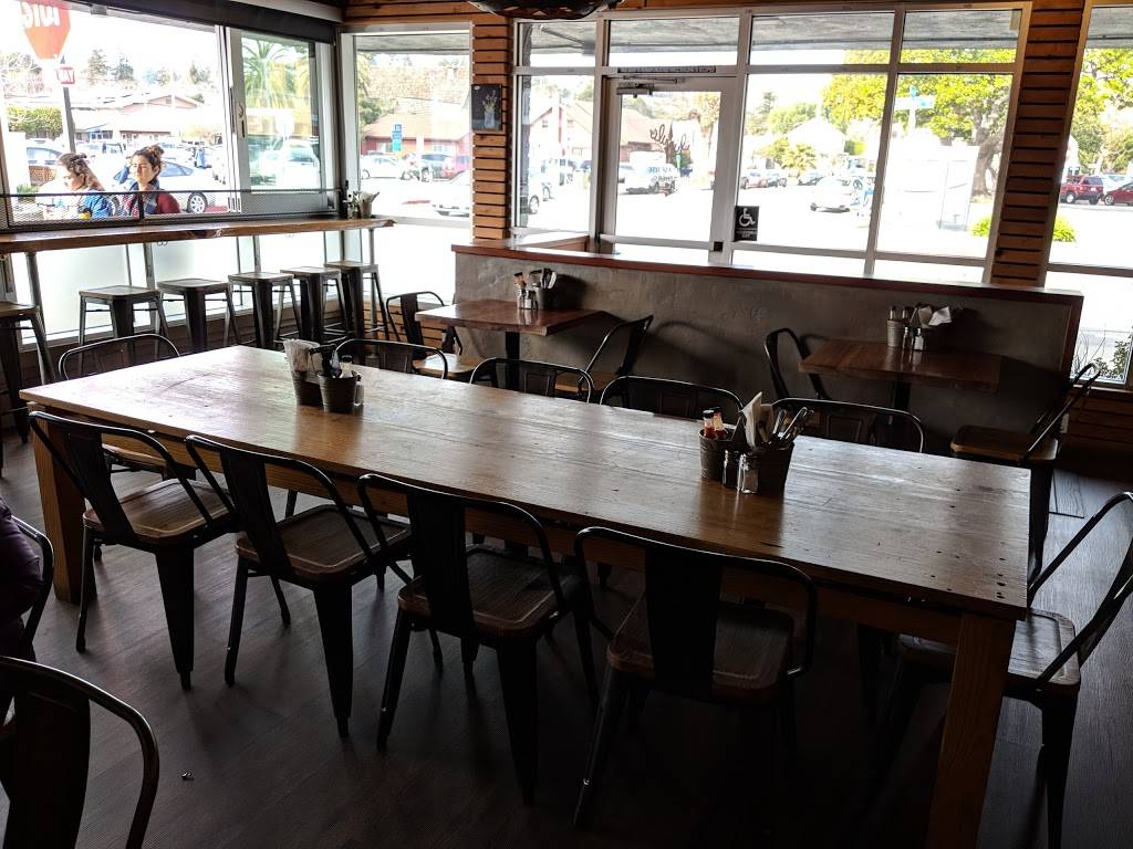 Lupulo Craft Beer House | restaurant | 233 Cathcart St, Santa Cruz, CA 95060, USA | 8314548306 OR +1 831-454-8306