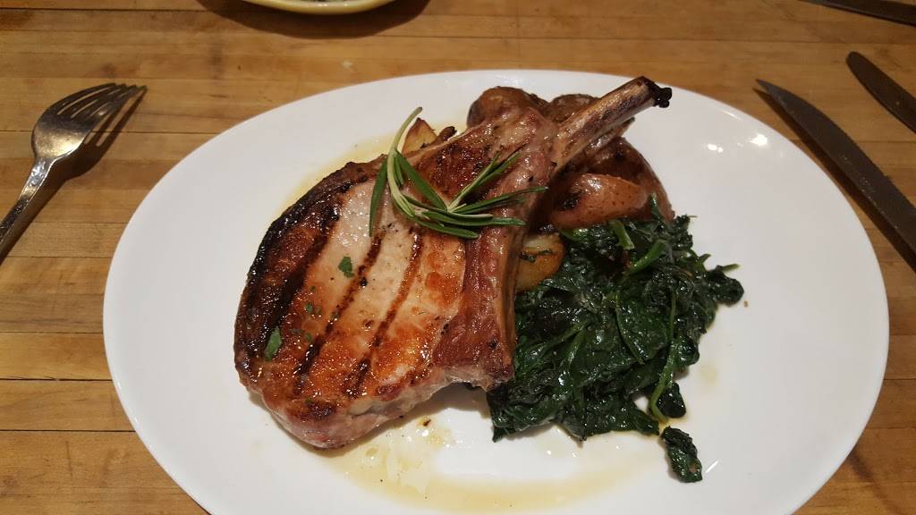 Giovannis Brooklyn Eats | meal delivery | 1657 8th Ave, Brooklyn, NY 11215, USA | 7187888001 OR +1 718-788-8001