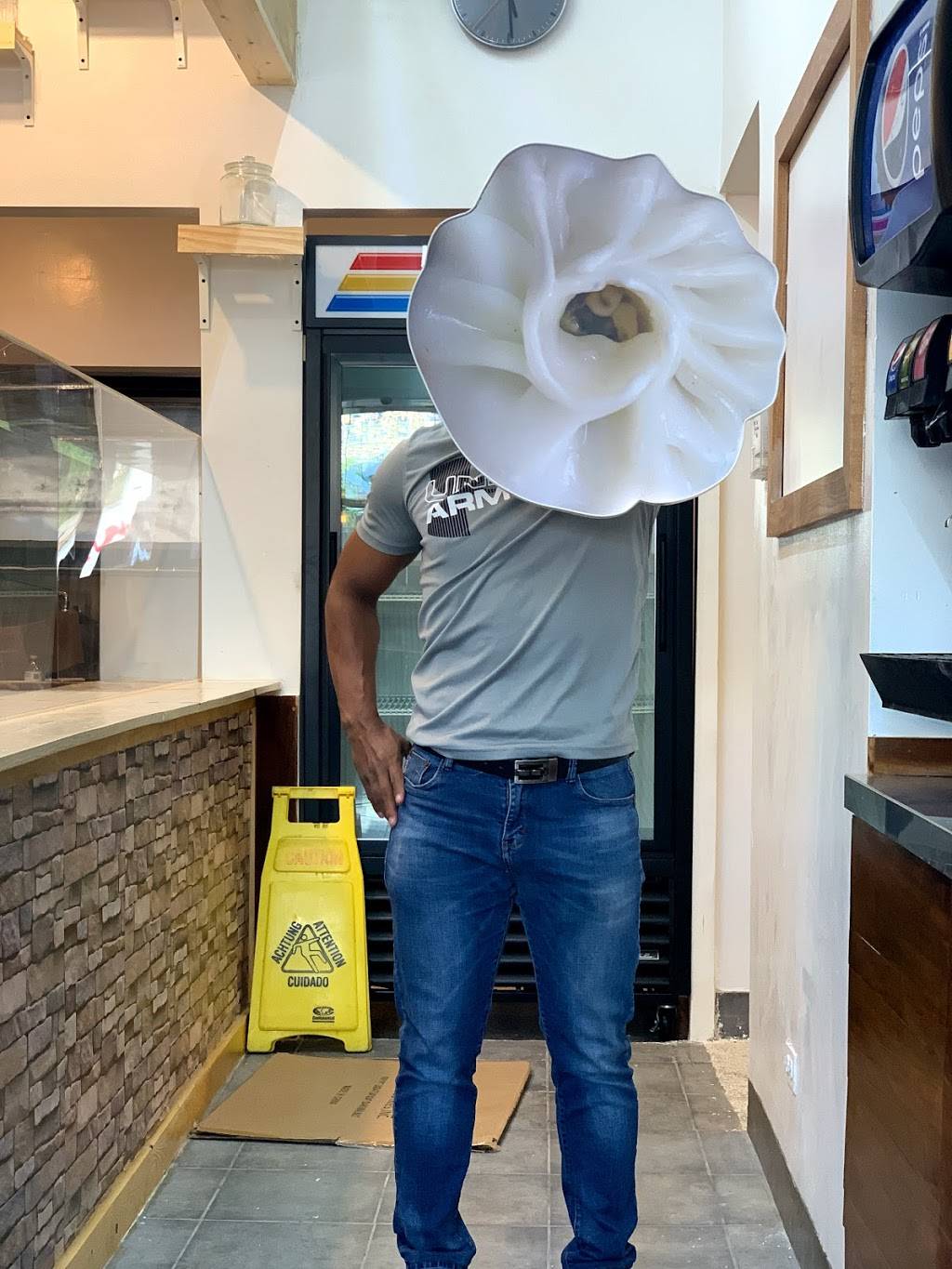 MOMO Factory | restaurant | 3202 N Broadway, Chicago, IL 60657, USA | 7736612970 OR +1 773-661-2970