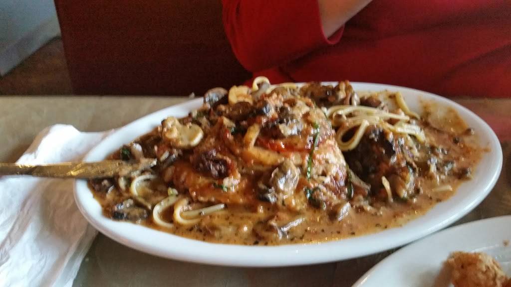 Luigis DItalia | restaurant | 1032 E Bastanchury Rd, Fullerton, CA 92835, USA | 7144900990 OR +1 714-490-0990