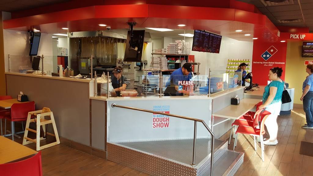 Dominos Pizza | meal delivery | 940 St Clair Plaza Dr Ste A, St Clair, MO 63077, USA | 6366292929 OR +1 636-629-2929