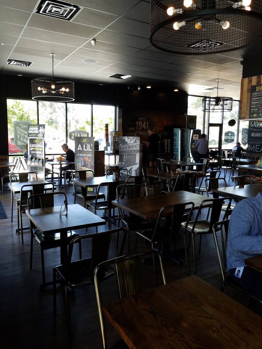 Dickeys Barbecue Pit | restaurant | 30451 Av. de Las Flores, Rancho Santa Margarita, CA 92688, USA | 9496358100 OR +1 949-635-8100