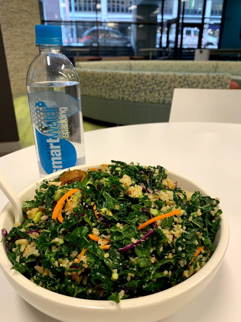 Freshii | restaurant | 250 E Wisconsin Ave, Milwaukee, WI 53202, USA | 4149210819 OR +1 414-921-0819