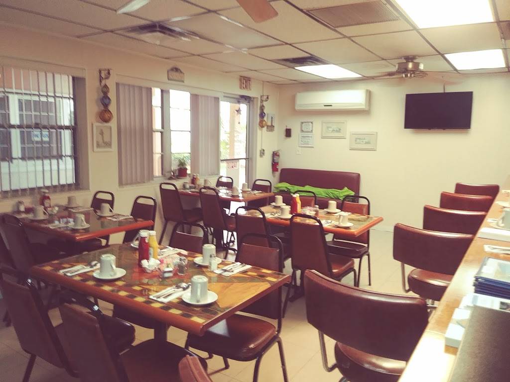 The New Lighthouse Caffe | restaurant | 2850 SW 54th St, Fort Lauderdale, FL 33312, USA | 9543673765 OR +1 954-367-3765