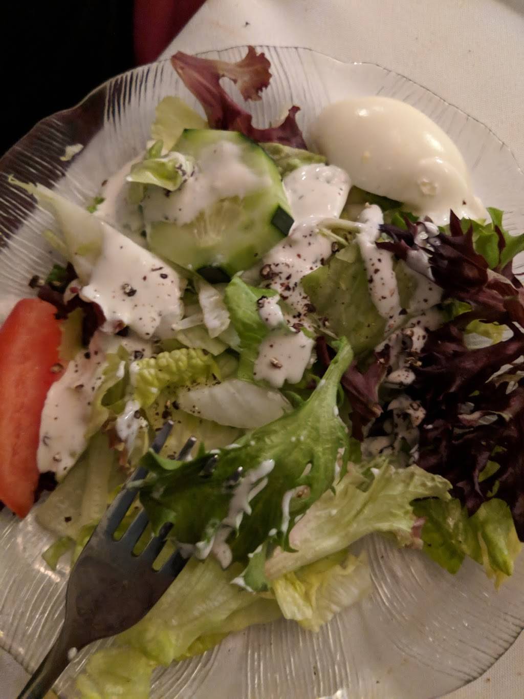 White House Inn | restaurant | 5776 Main St, Butte Des Morts, WI 54927, USA | 9205827211 OR +1 920-582-7211